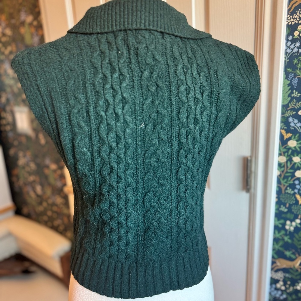 Pink Rose Cable Knit V-Neck Sweater - Deep Green - Picture 4 of 5